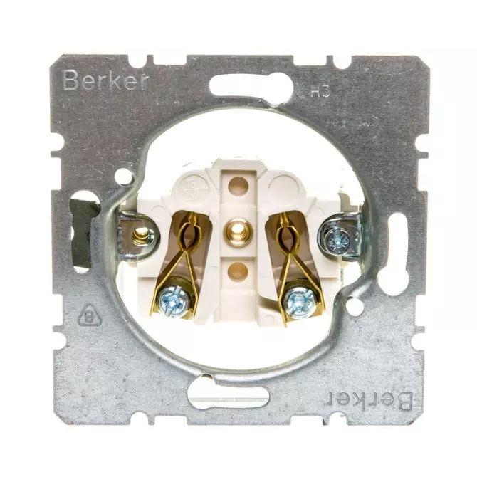 Gniazdo pojedyncze b/u | HAGER POLO | One.platform | 396103 1