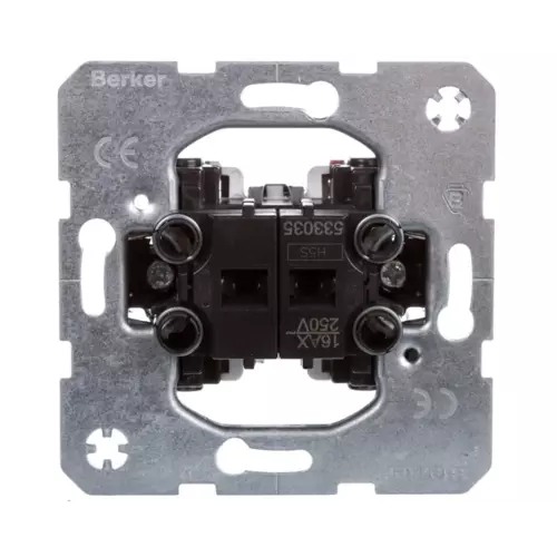 Łącznik świecznikowy | HAGER POLO | One.platform | 533035 1